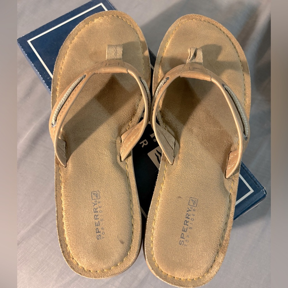 Sperry Top-Sider Tan Thong Sandals 8